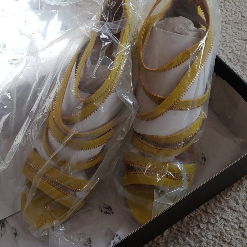 Women's Shoes